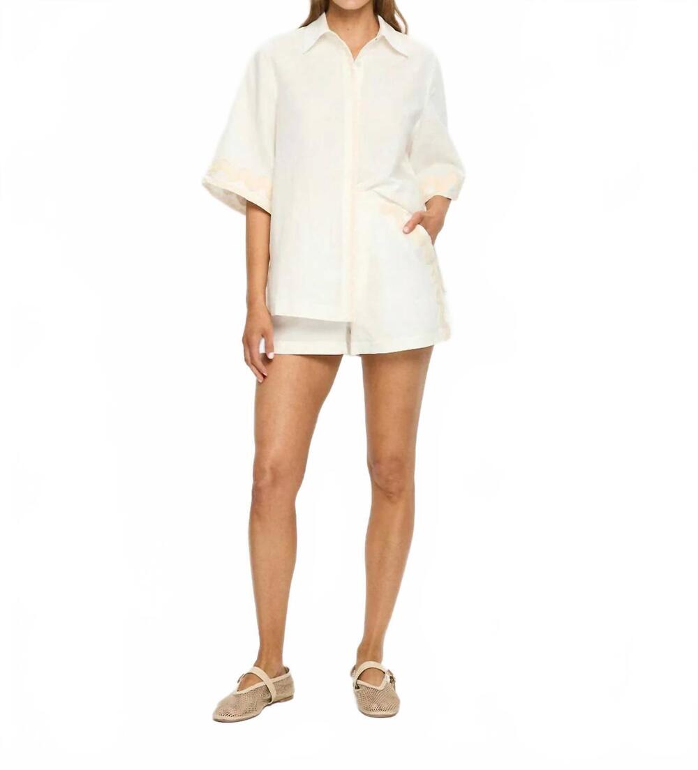 NEW KIVARI naomi tailored short in white